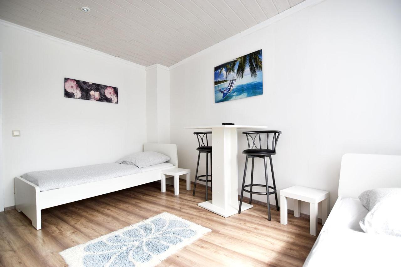 Cozy Worker Apartments Niederkassel Exterior foto